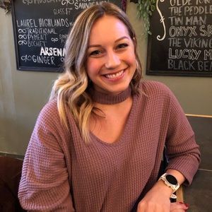 Meet your Posher, Maegan